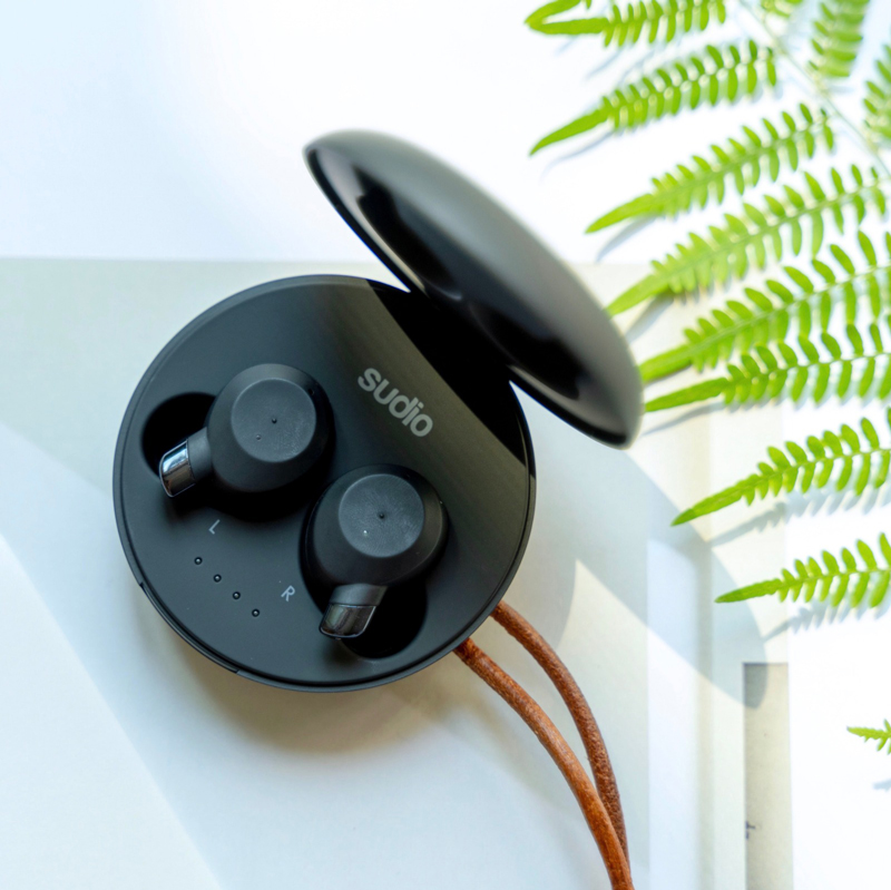 Sudio FEM Kopfhörer, wireless, weiß, Produktbild